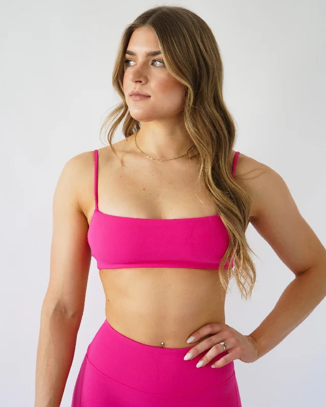 Define Bandeau Sports Bra - Magenta Supportive Sports Bra