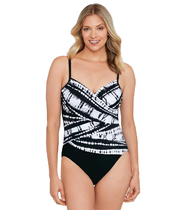 Shape Solver By Penbrooke Women's Stripe A Pose Criss Cross One Piece Swimsuit Sexy Two-Piece Set Shape Solver By Penbrooke Women's Stripe A Pose Criss Cross One Piece Swimsuit Sexy Two-Piece Set