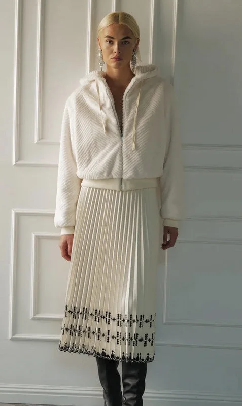 Le Superbe Pleats to Meet You Skirt - Off White button skirt front